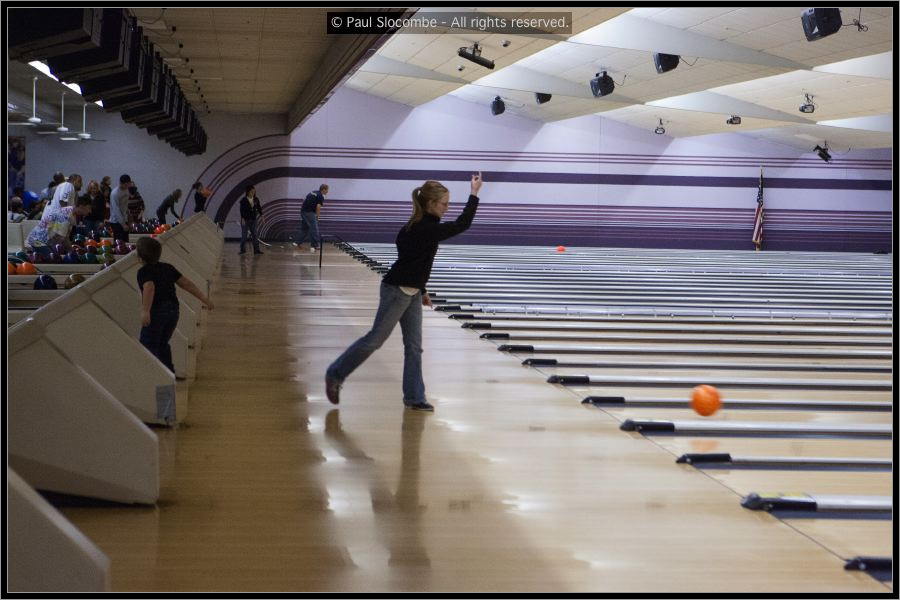 071111reibowling43002