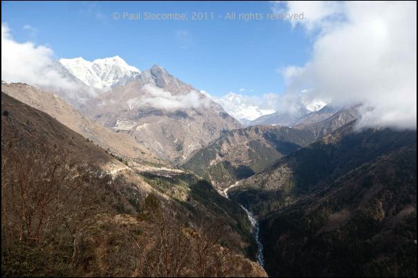 101211namche05477